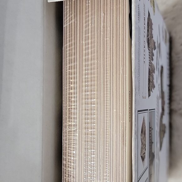 NEW Harry Potter Hogwarts Castle 3D Puzzle - Picture 3 of 3